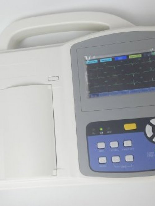 Electrocardiógrafo Veterinário UN8003